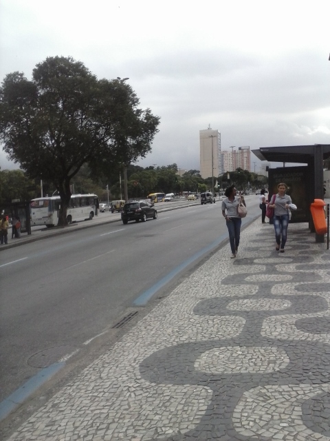 Uma panorâmica, após o equipamento.